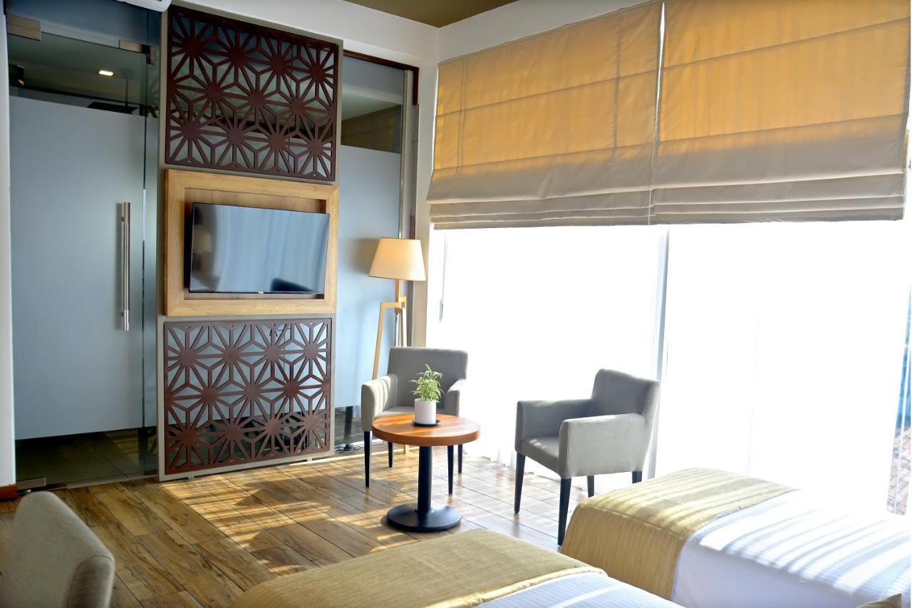 Belmont Boutique Hotel - Free Airport Shuttle Service Negombo Szoba fotó